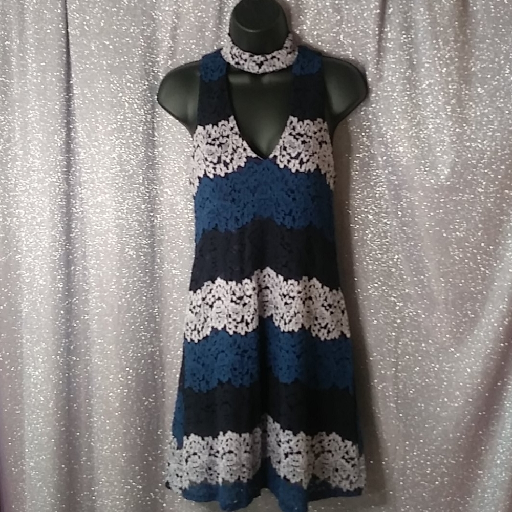 Blue floral flowy dress!